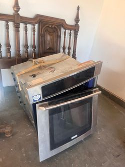 Oven and range