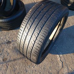 1 Used Tire Continental Crosscontact Size 285/40/22 Thumbnail