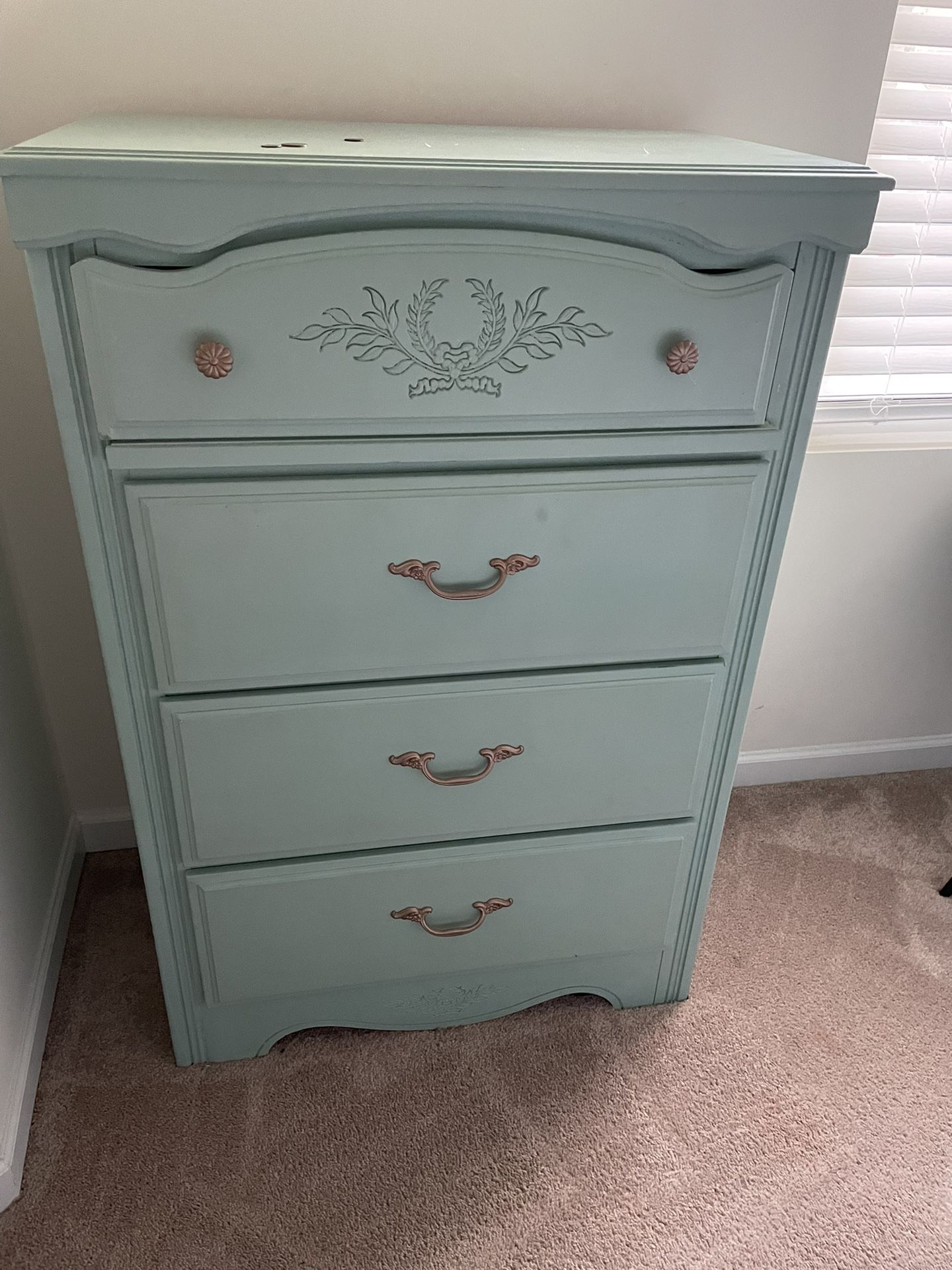 Chest Dresser