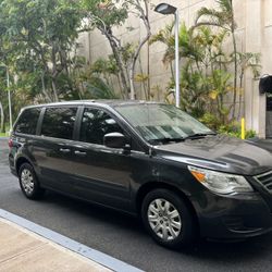 2012 Volkswagen Routan