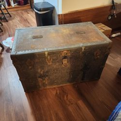 Antique Travel Chest 