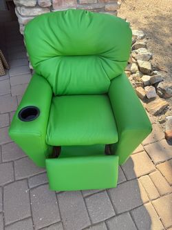 Green Faux-leather child’s recliner