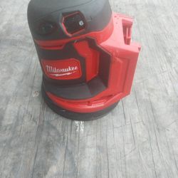 5" 125 mm Random  Orbit Sander  18 V -  7000 - 12  000 /  OPM  (  Condition  Good   )