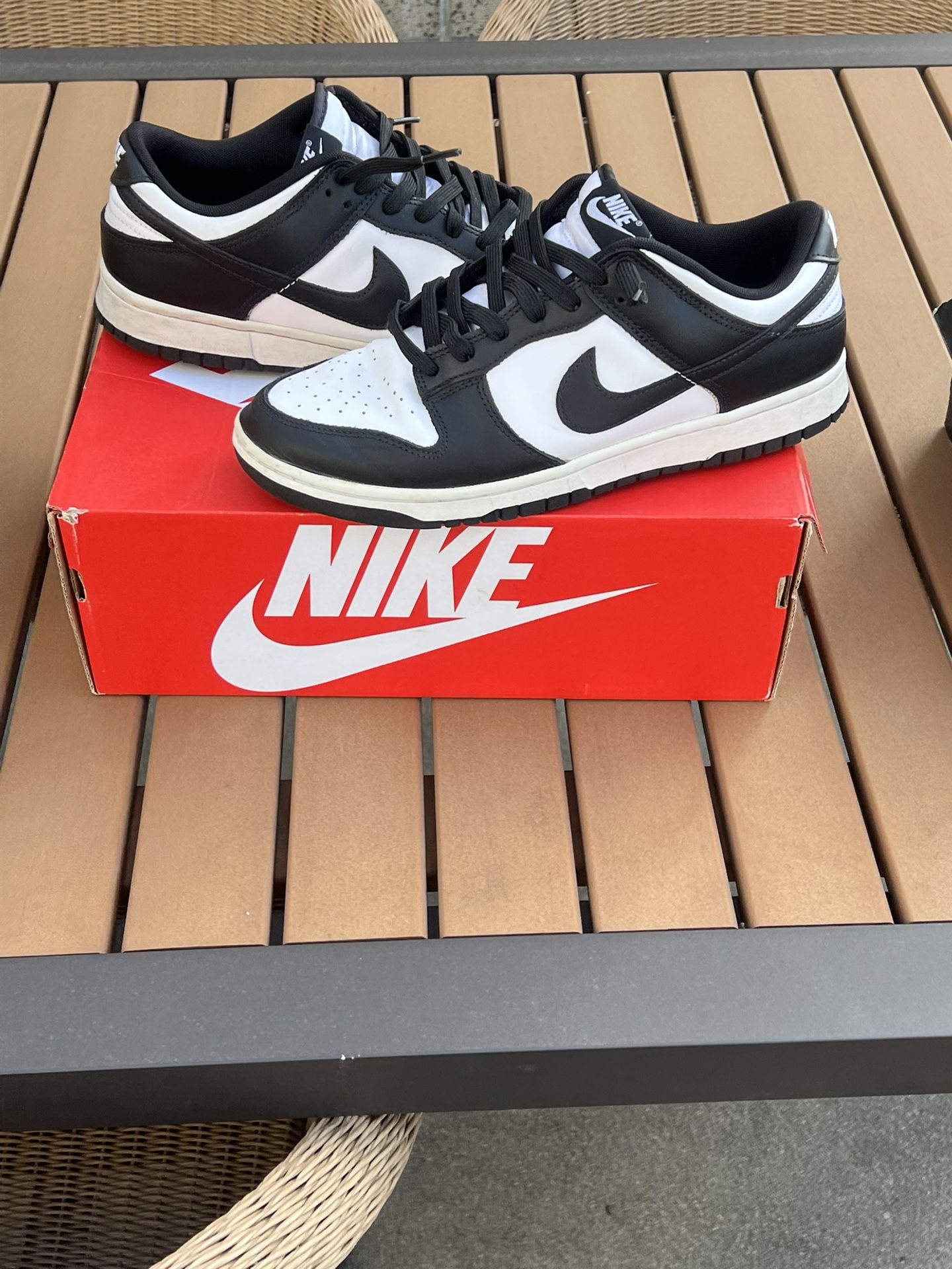 Panda Dunks Nike
