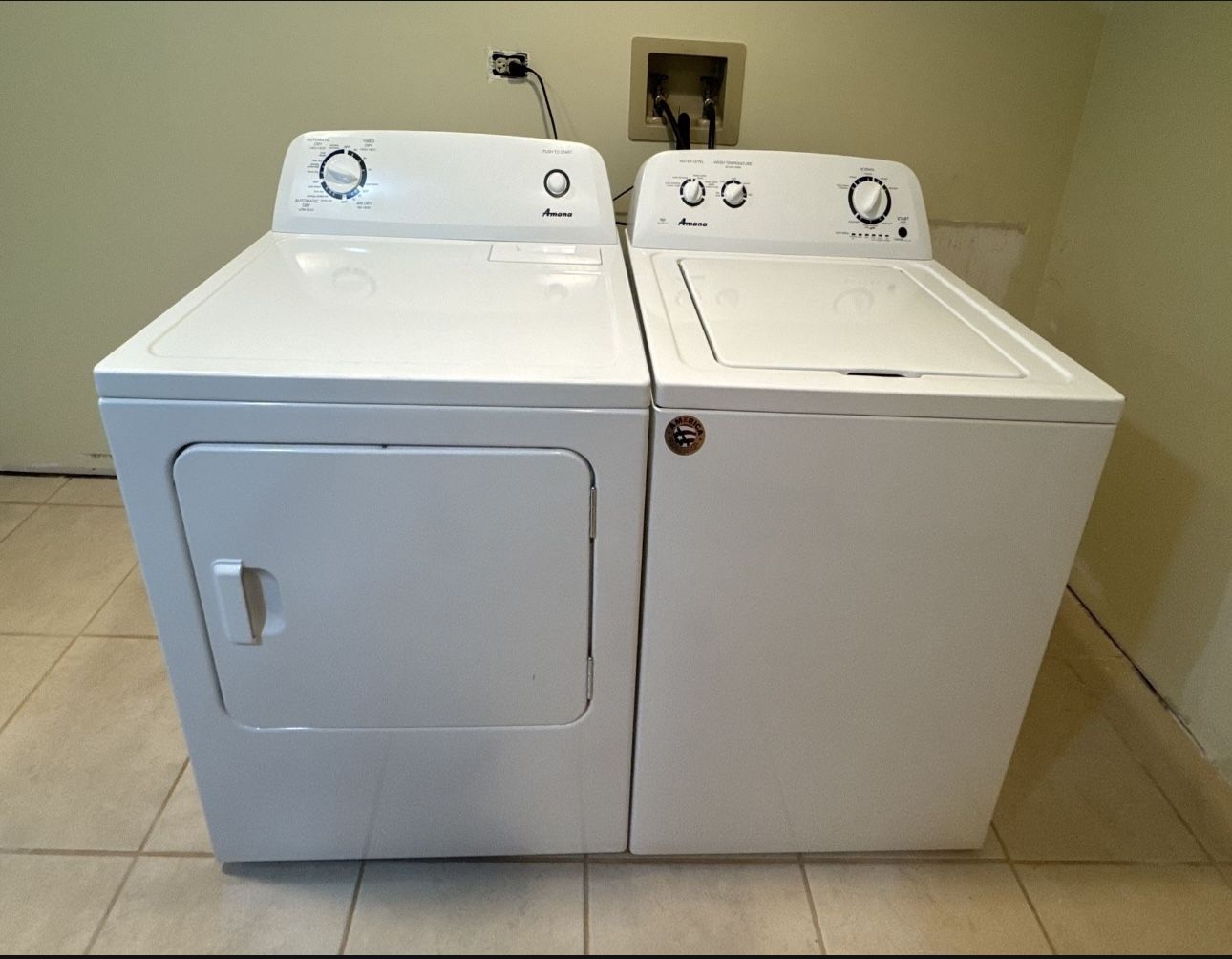 Amana Washer & Dryer (LIKE NEW)