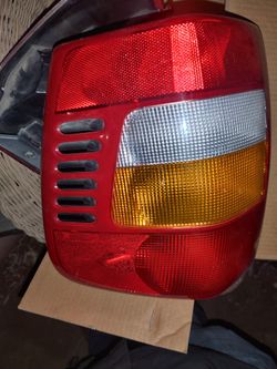 TAIL LIGHT  JEEP GRAND CHEROKEE