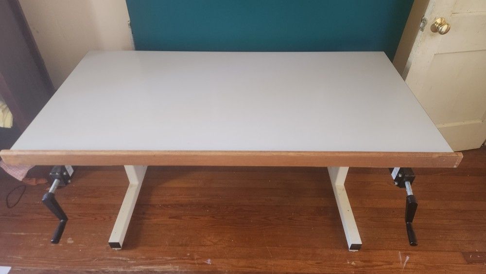 Ergonomic Adjustable Drafting Table