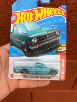 Hot Wheels 1975 Datsun Sunny Truck (B120)