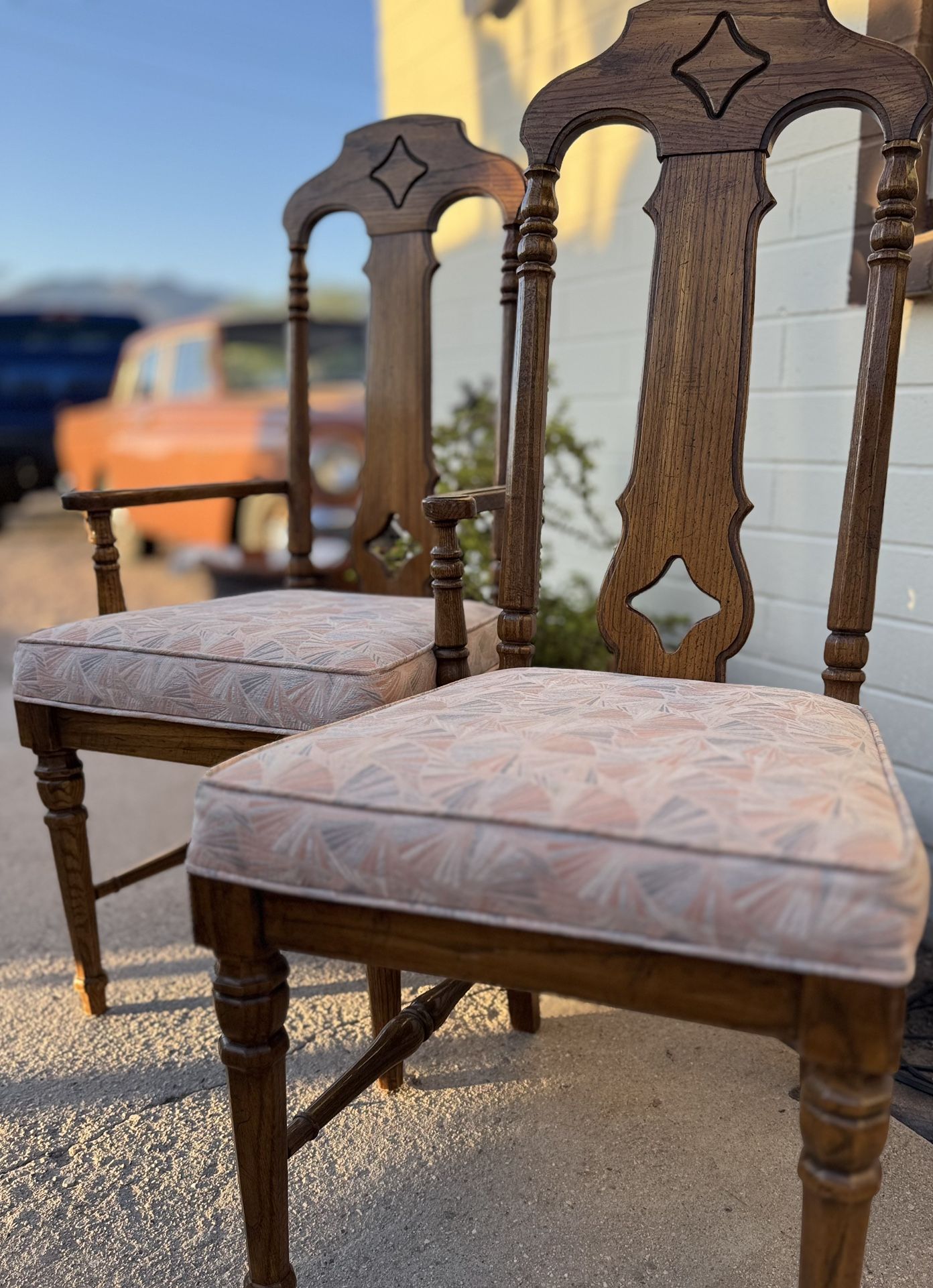 Set of 6 Wooden Chairs – Great Condition