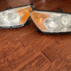 2010 Toyota RAV4 Headlight Assembly (pair)