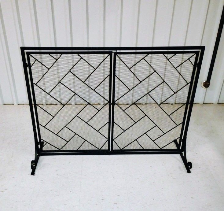 Geometric Style Fireplace Screen