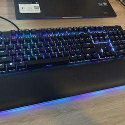 Razer BlackWidow V4 Keyboard