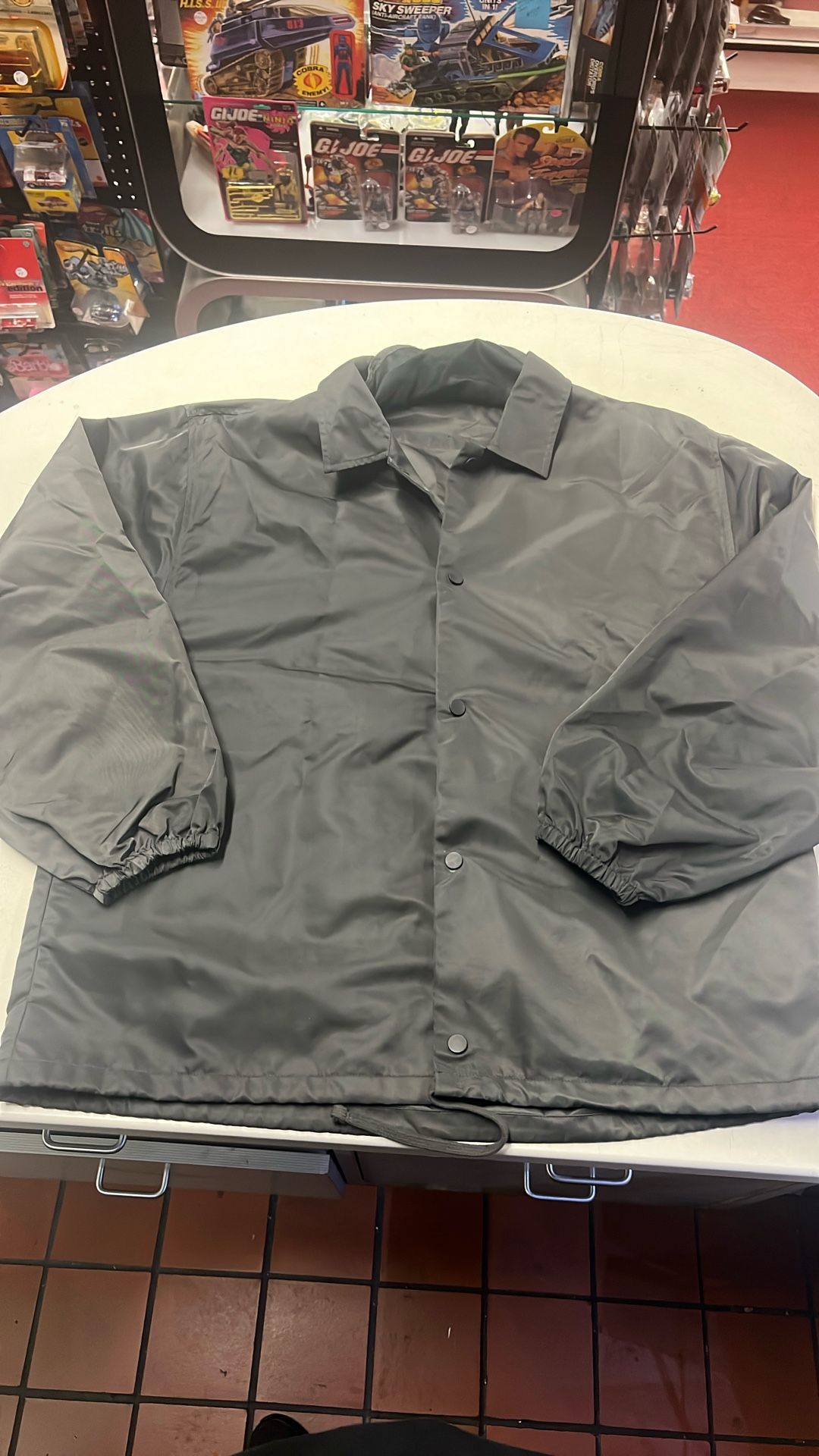 Essential Men’s Windbreaker