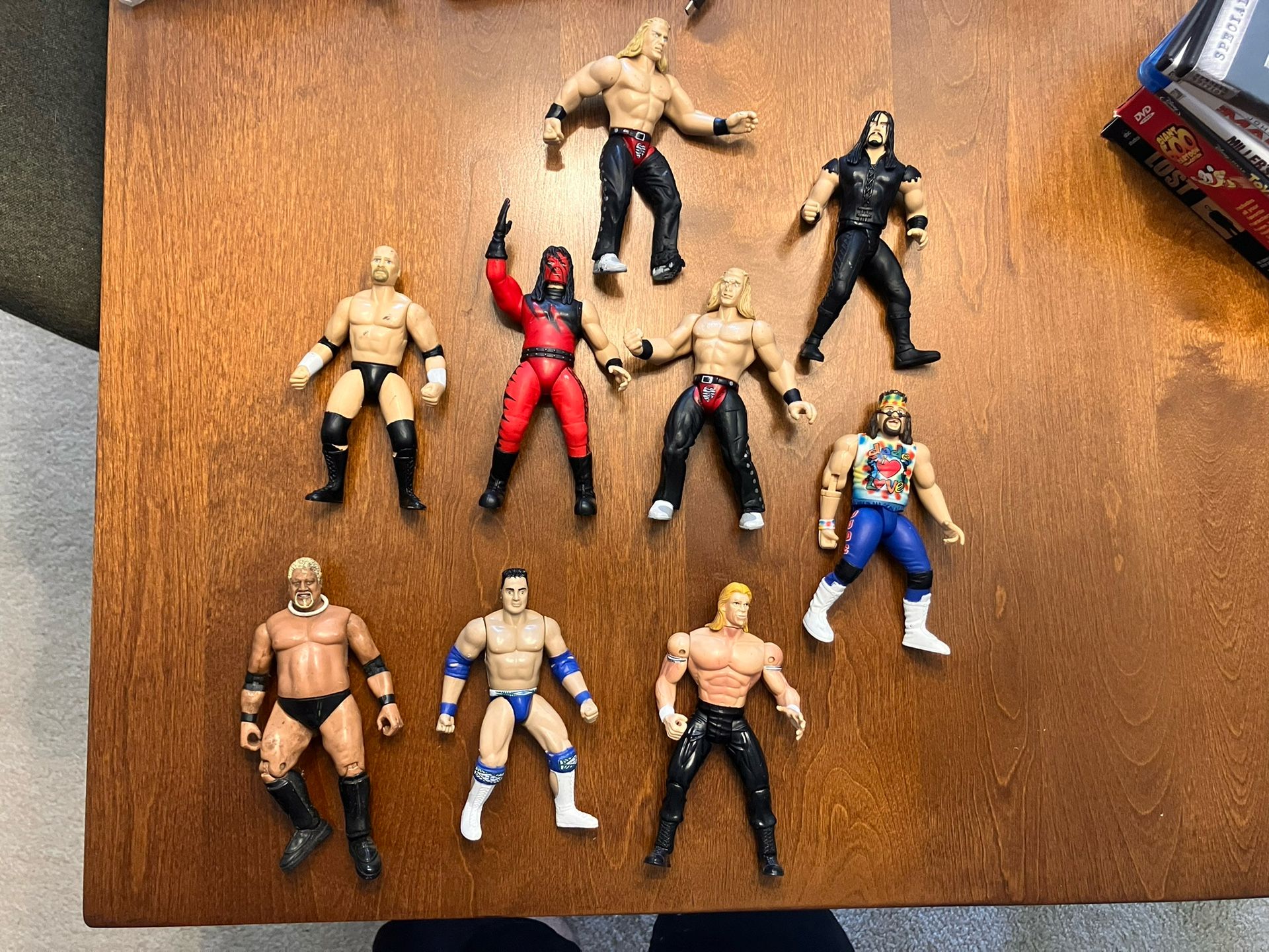 9 Wrestling Action Figures 10 Dollaz