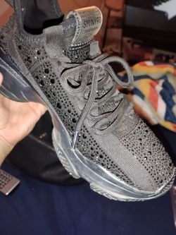 Blk 7 1/2 Steve Madden rhinestone shoes