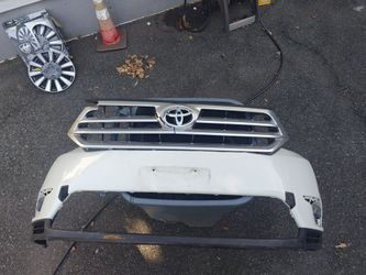 2012 Highlander front bumper