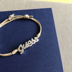 NEW Guess Brand Women Rhinestone Diamond Like Adjustable Bracelet