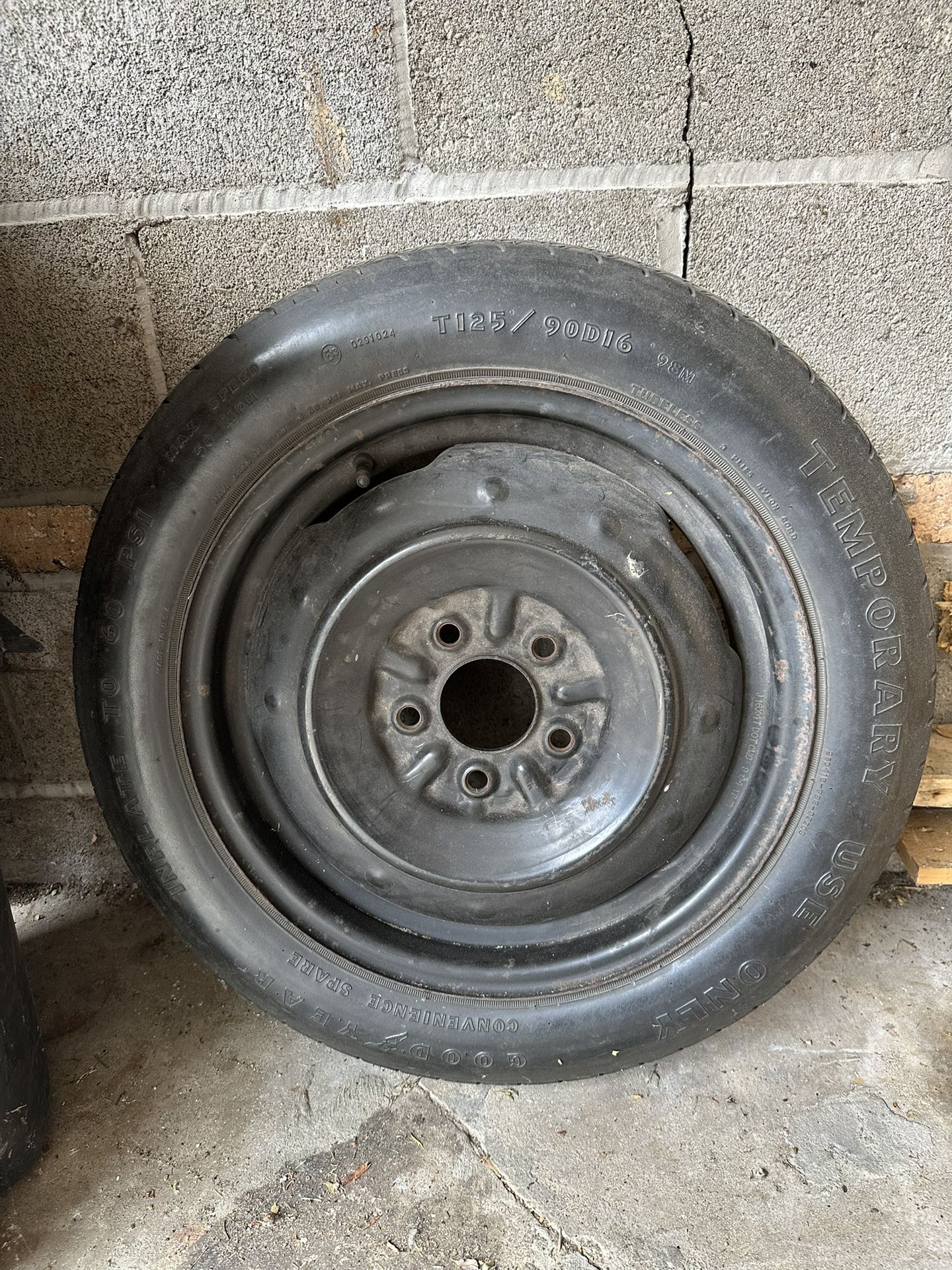 (T125/90D16) Spare Tire And Rim. Fits Honda/Acura Sedans And Coupes 5 Lug 19mm Lug Nuts.