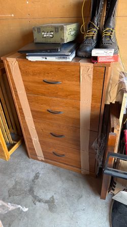 4-Drawer Wood Dresser Chest