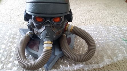 Killzone Helghast Helmet Collector's Item From Killzone 3, Ps3 Kill zone Statue!