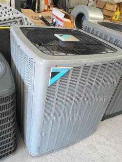 Ac ,A410 5 ton condenser Daikin 18 seer 2019