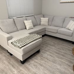 Sofa With Chaise 