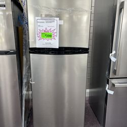 Refrigerator, 24’wide Fridge Brand New Hotpoint 