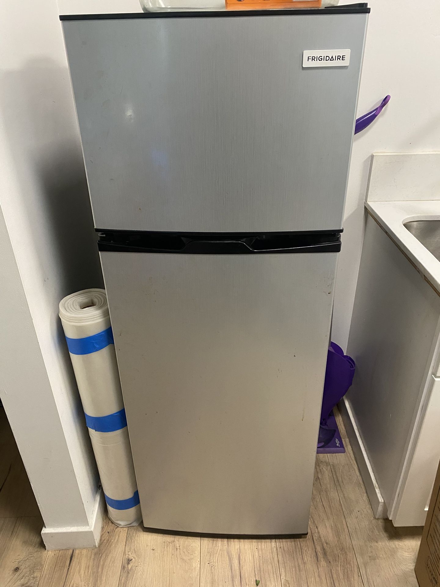 Small Refrigerator