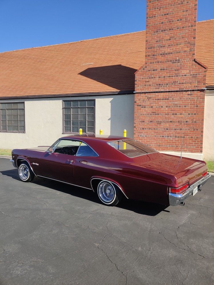 Chevy 66 Impala SS V8