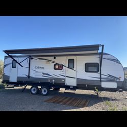 Forest River 33’ Bunkhouse RV (New AC)