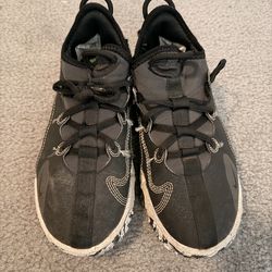 Nike Future Field "Black/White/Dk Smoke Grey/Volt" Size 2