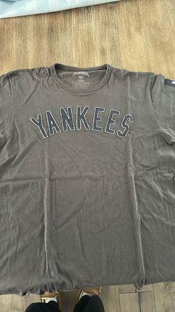 NY Yankees Embroidered Tee Shirt