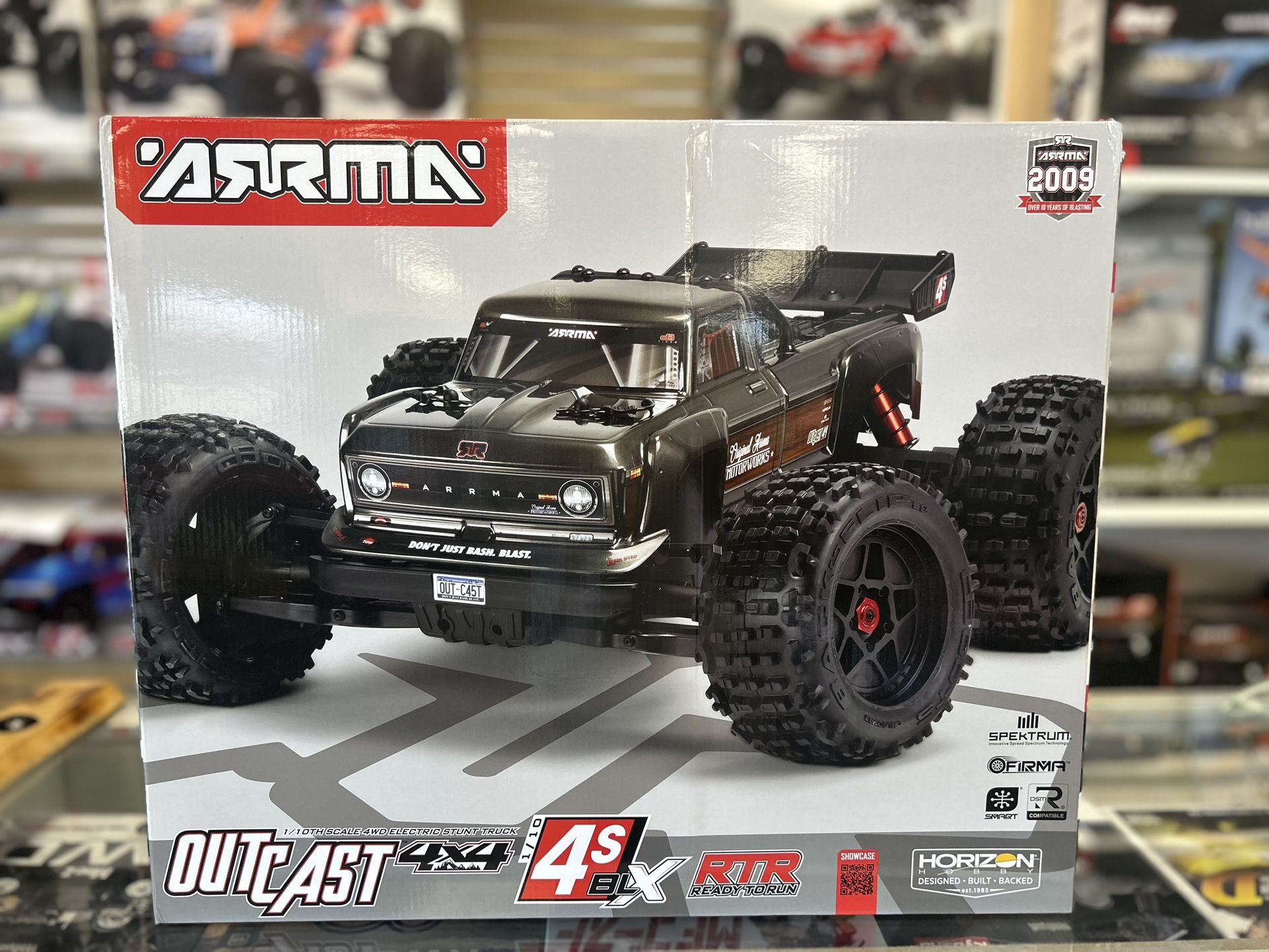 Arrma Outcast 4X4 4S 1/10 4WD Stunt Truck
