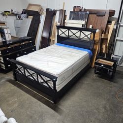 Queen Bedroom Set 