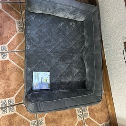 Dog Bed 
