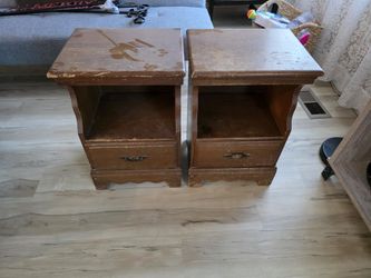 2 End Tables