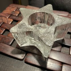 Vintage Avon Starbright ⭐️🌟💫🌟⭐️pattern Christmas Holiday clear glass 5 point star votive or tea light candle holder. Avon embossed on bottom. 1980s