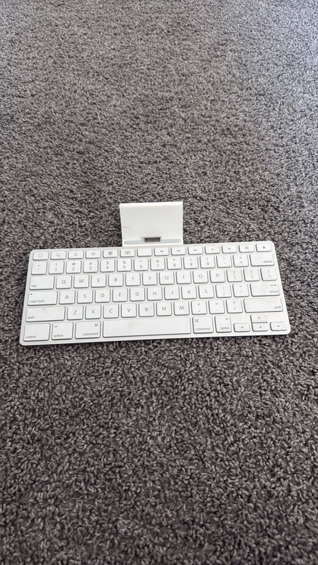 Apple Keyboard