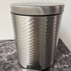 3L Small Can with Foot Pedal - Stainless Steel 