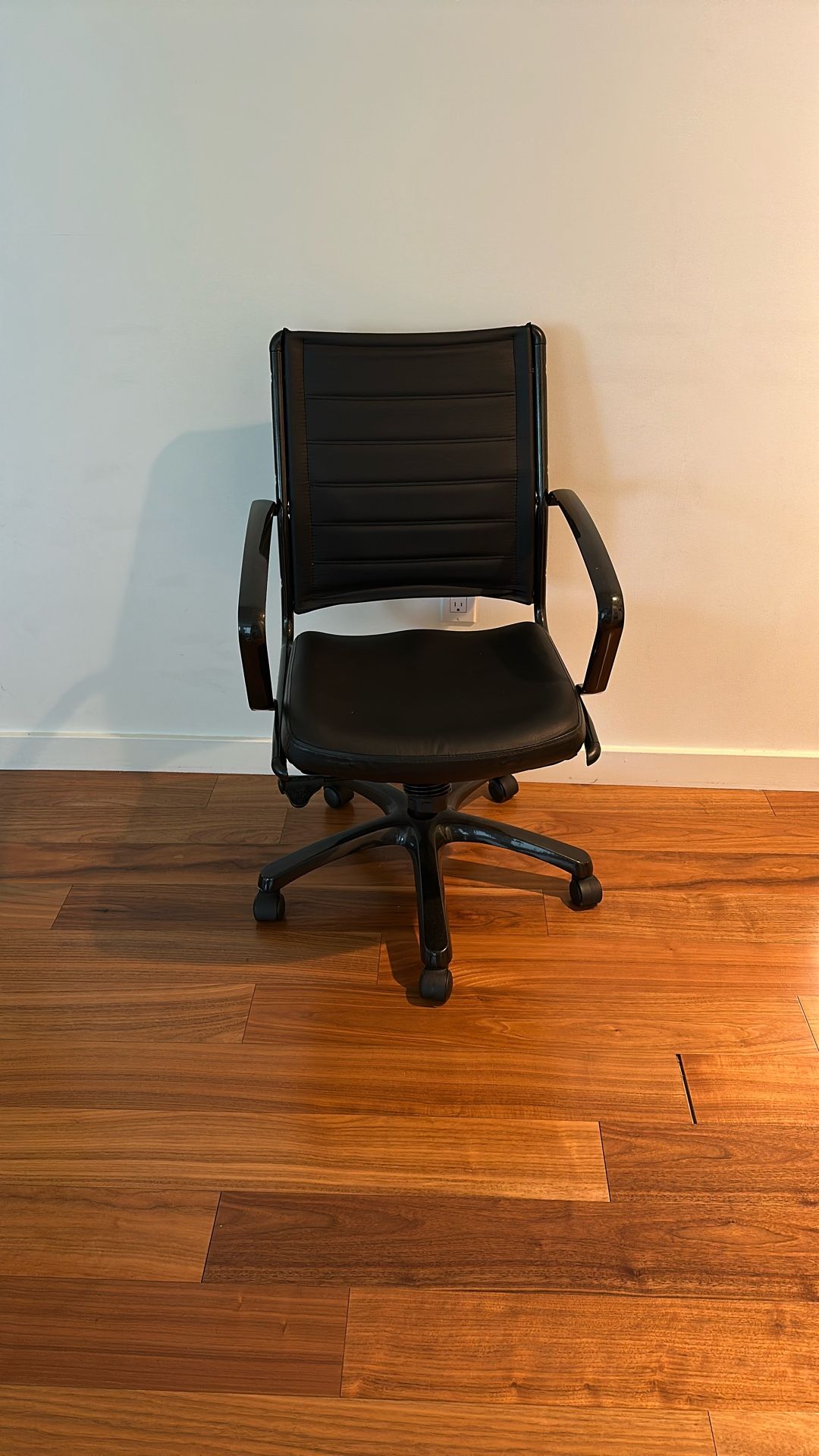 Office Chair **EXCELLENT CONDITION**