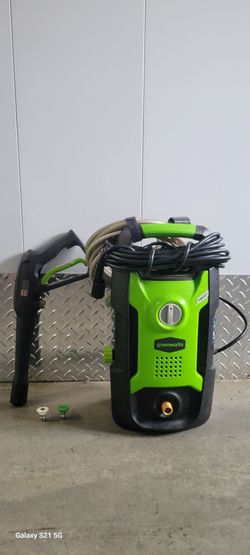 Greenworks 1600 PSI Electric Pressure Washer with Accessories