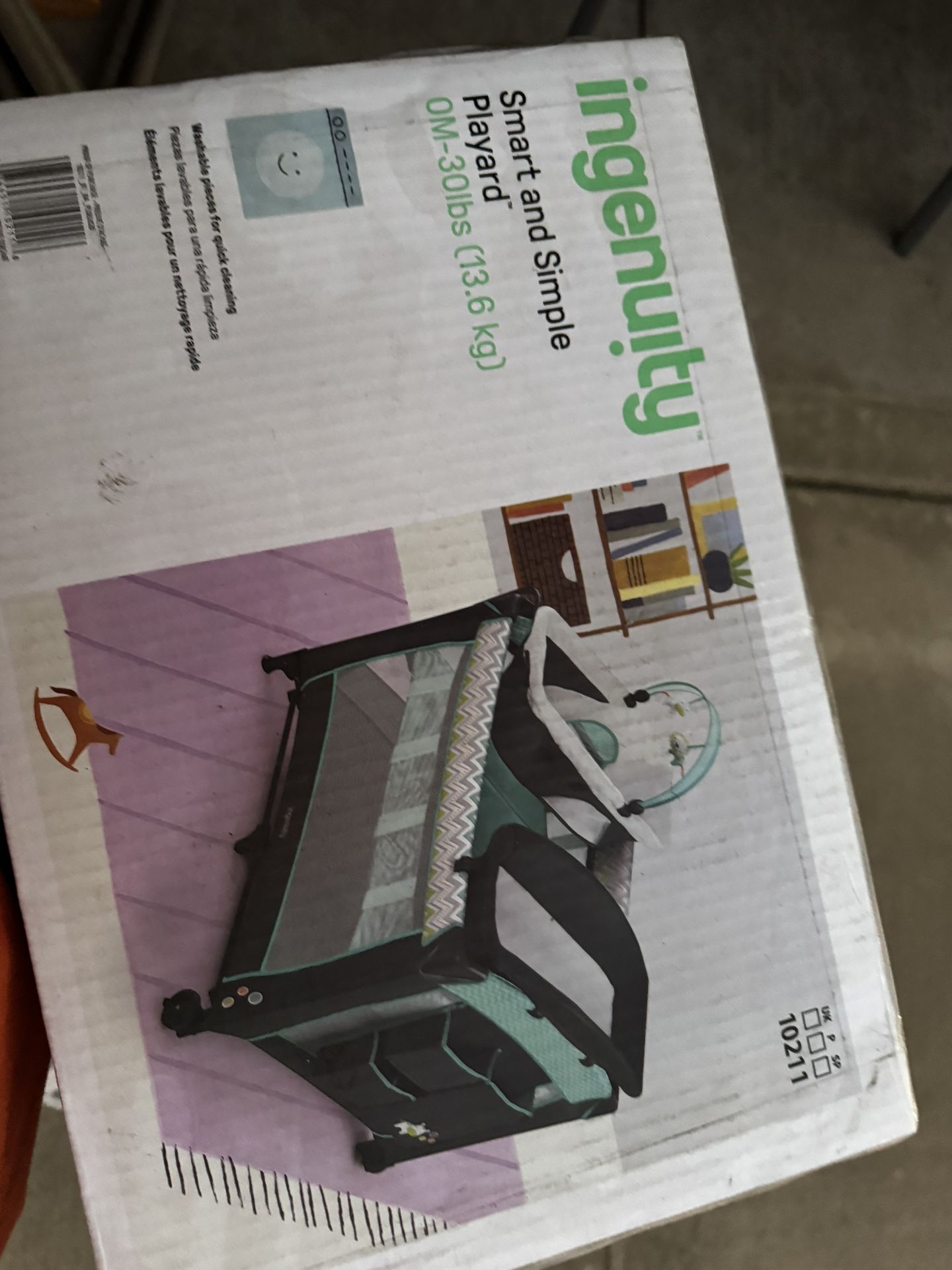 Baby pen/bassinet/changing Table
