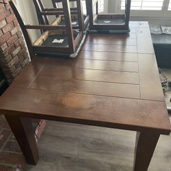 Dining Room Table 