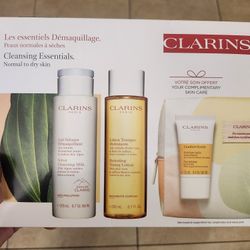 New CLARINS  Cleansing Kit