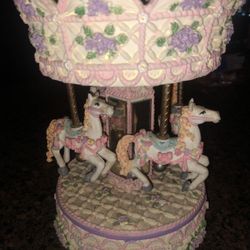 Carousel horse working