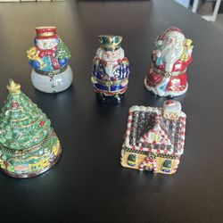 Christmas Porcelain Music Boxes