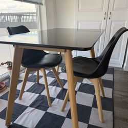 MCM style table and 2 chairs