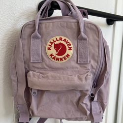 Fjallraven Kanken Mini Backpack