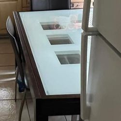New Glass Heavy Table 