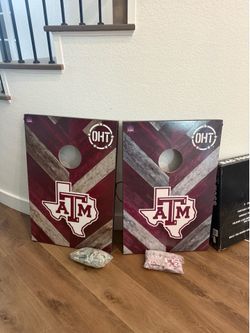 A&M Corn Hole Board - W/ Bags
